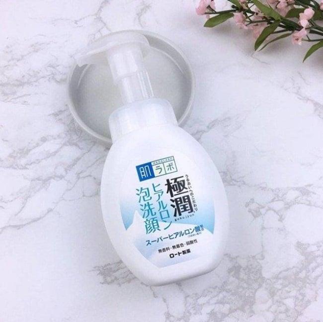 Review sữa rửa mặt Hada Labo cho da khô từ người sử dụng