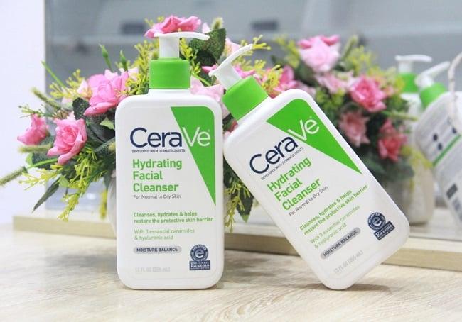 Review sữa rửa mặt CeraVe cho da khô nhạy cảm từ người sử dụng